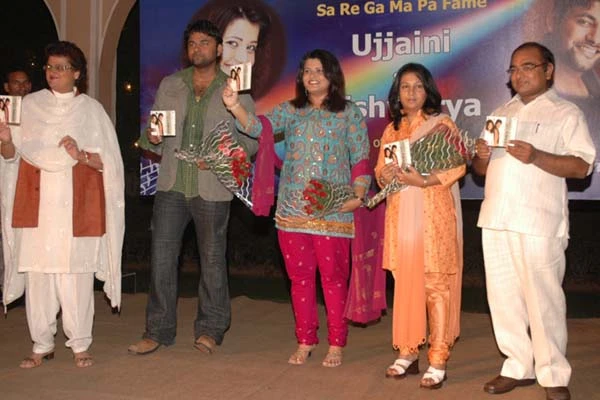 Sa Re Ga Ma Pa Season 8 Winner Ujjaini and Aishwarya