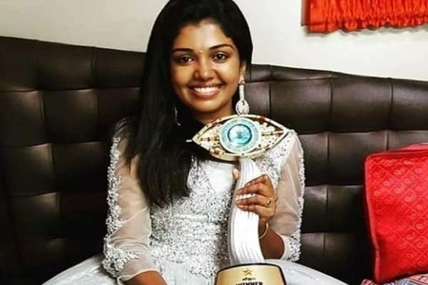 Bigg Boss Tamil Season 2 Winner Riythvika