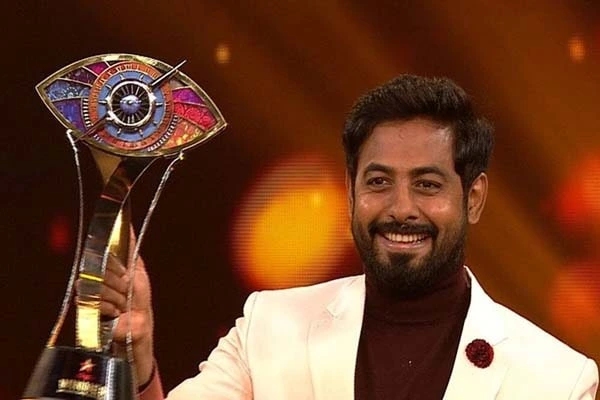 Bigg Boss Tamil Season 4 Winner - Aari Arujunan