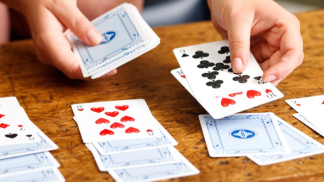 Mastering Solitaire: Unlocking the Thrill of Playing Card Games