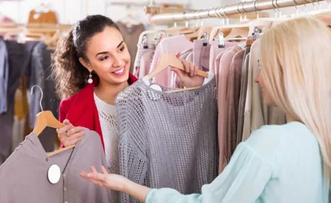 Franchise vs Independent Clothing Store